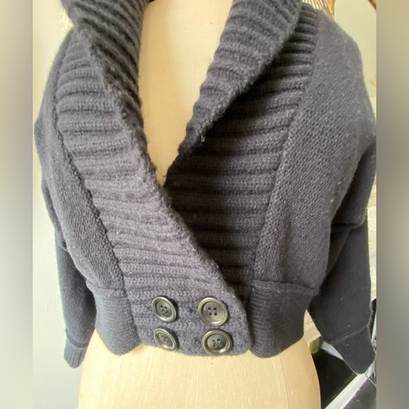 Club Monaco heavy wool cropped cardigan - Picture 2 of 6